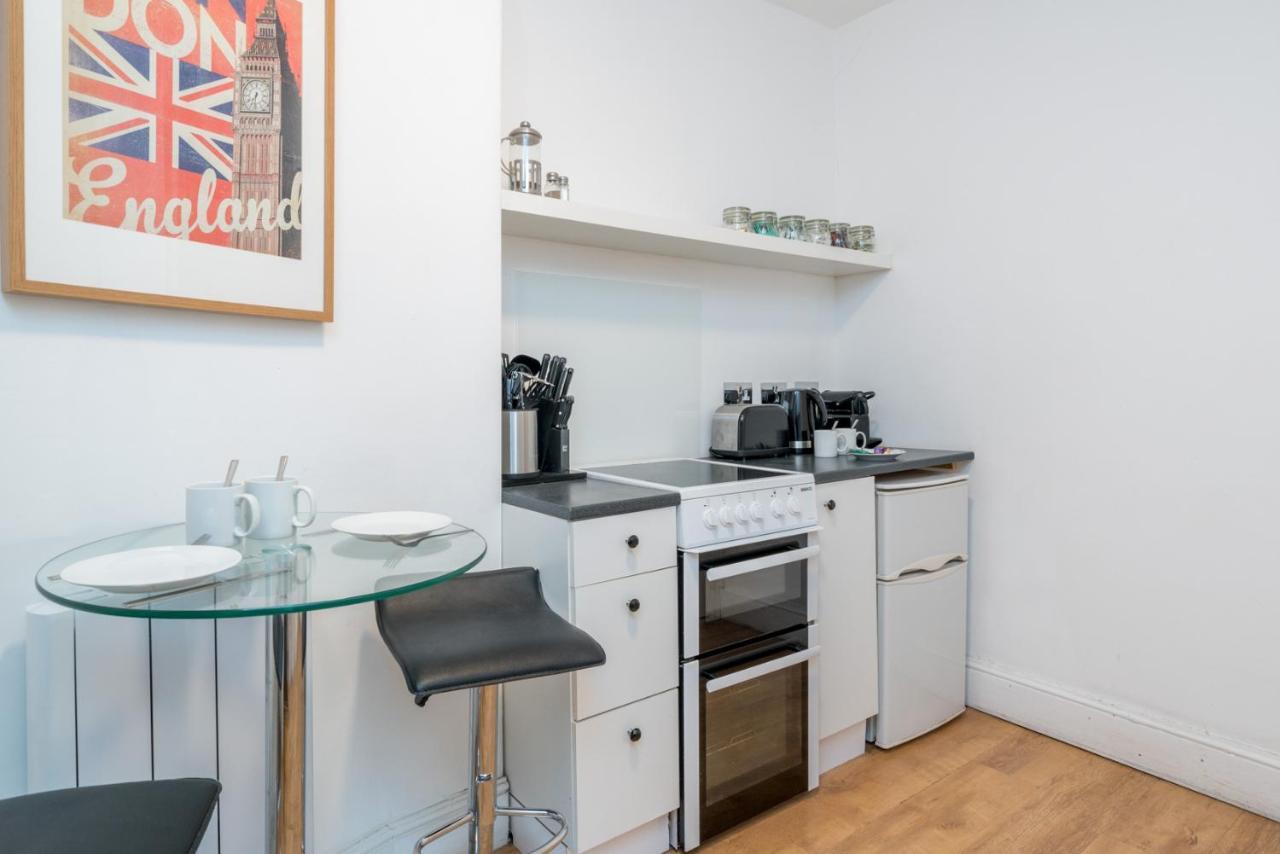 Soho&Covent Garden Apartment, Sleeps 3 Londen Buitenkant foto